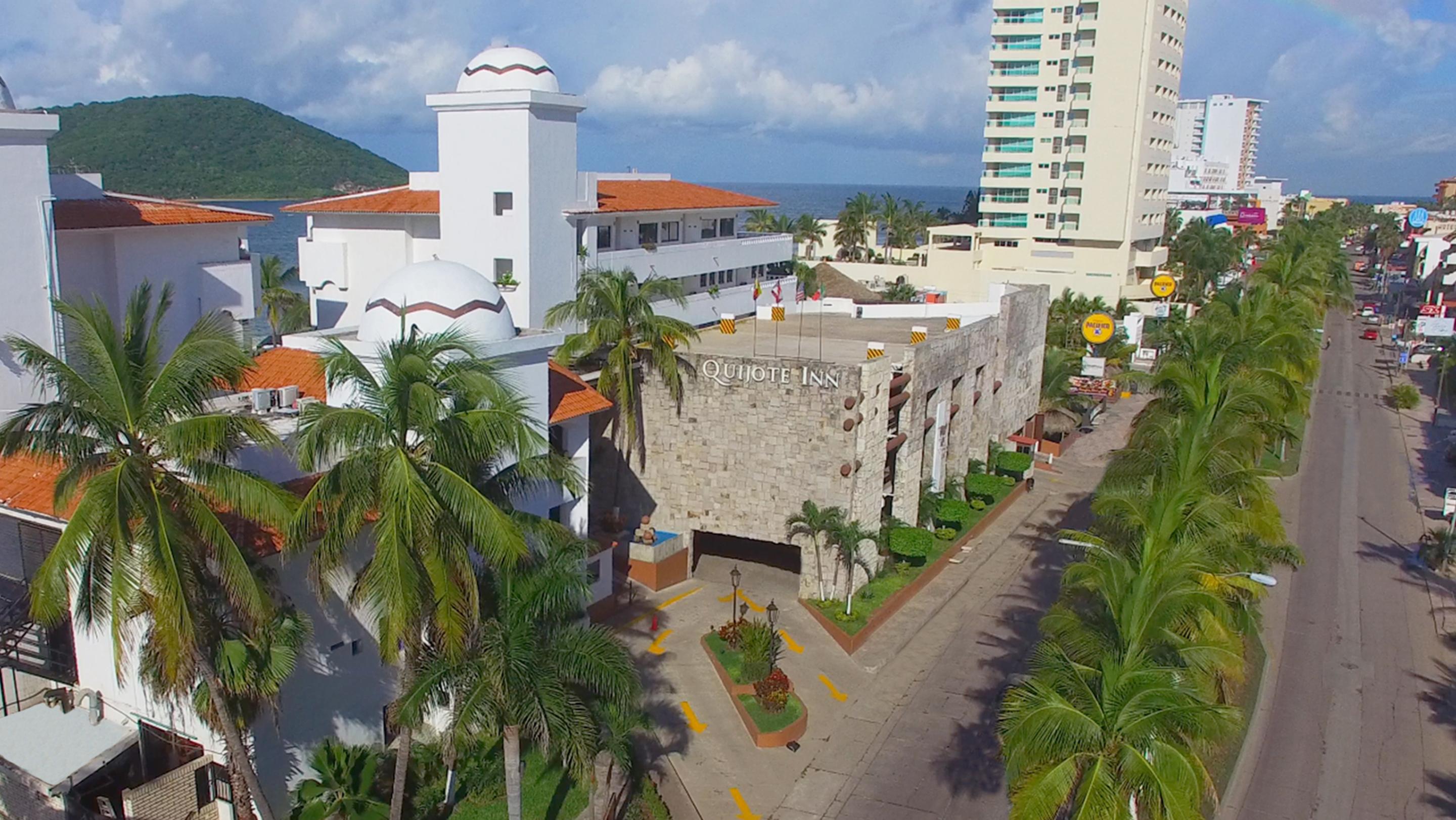 Hotel Quijote Inn Mazatlan Exterior photo